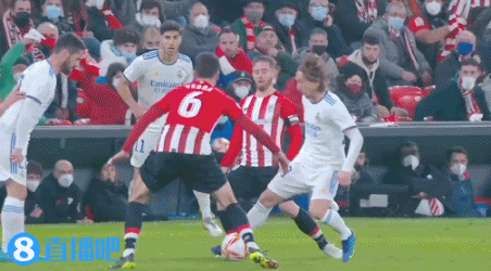 上海申花外援大发神威